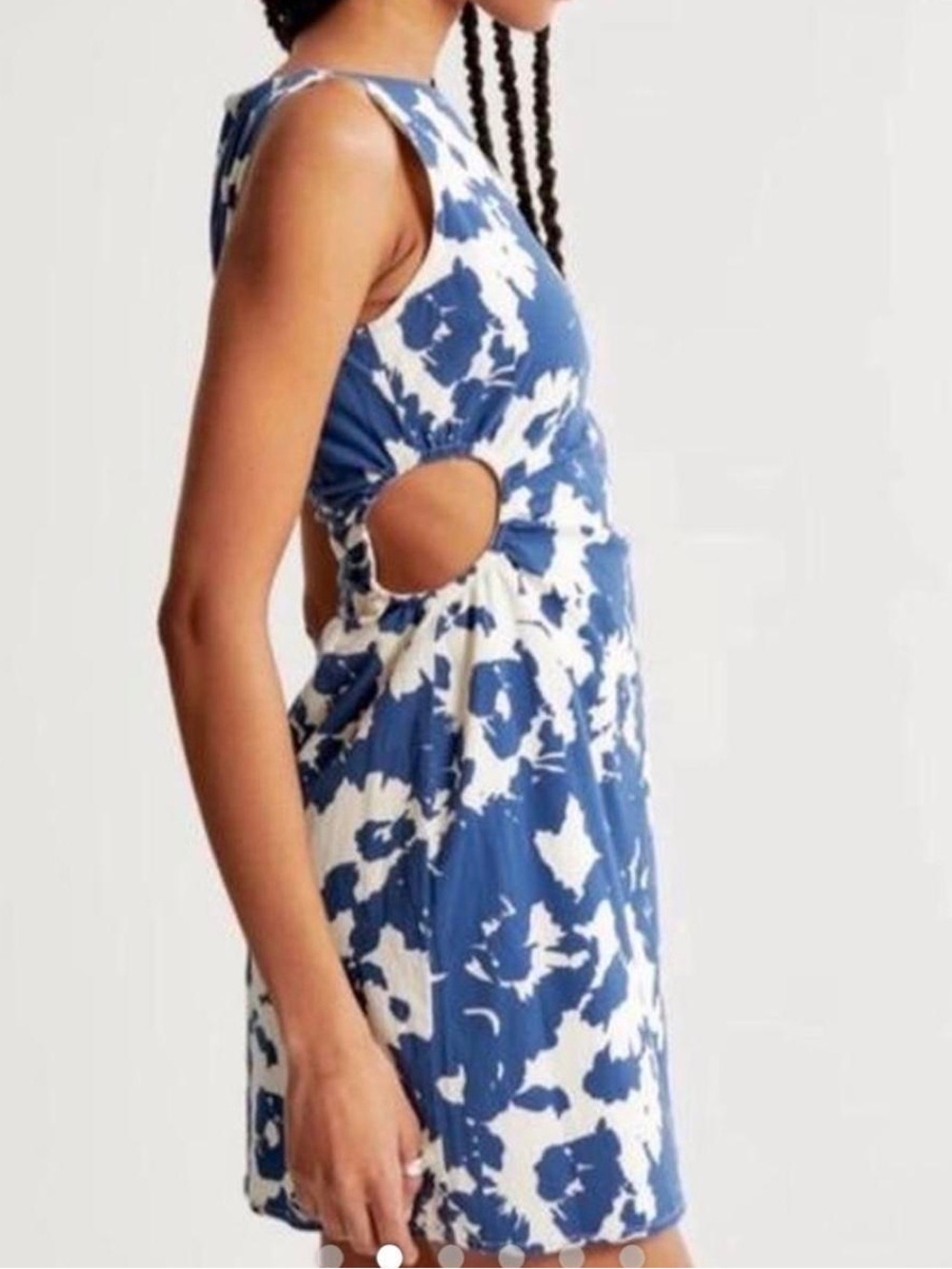 Abercrombie & Fitch Cutout Mini Dress - Picture 2 of 3